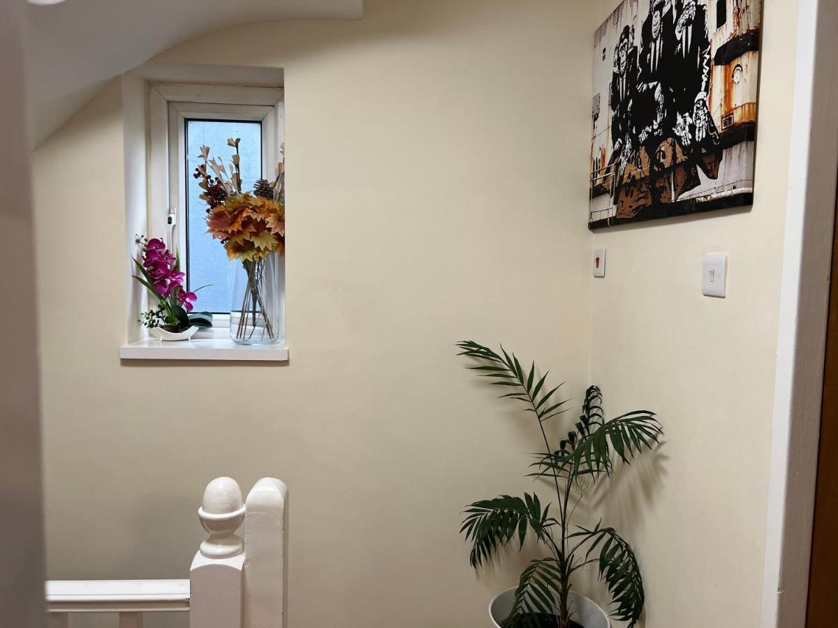 Kensal Lodge 2 Guest House لندن المظهر الخارجي الصورة