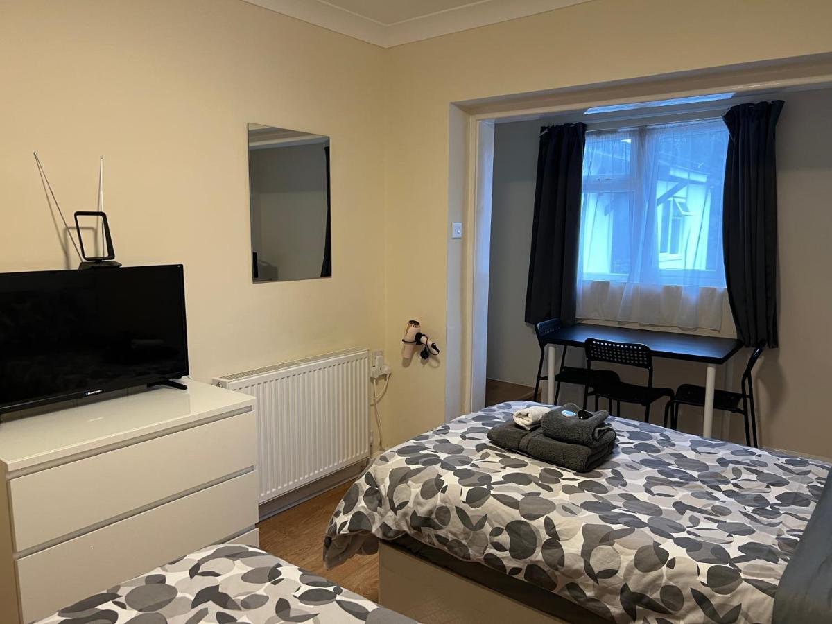 Kensal Lodge 2 Guest House لندن المظهر الخارجي الصورة