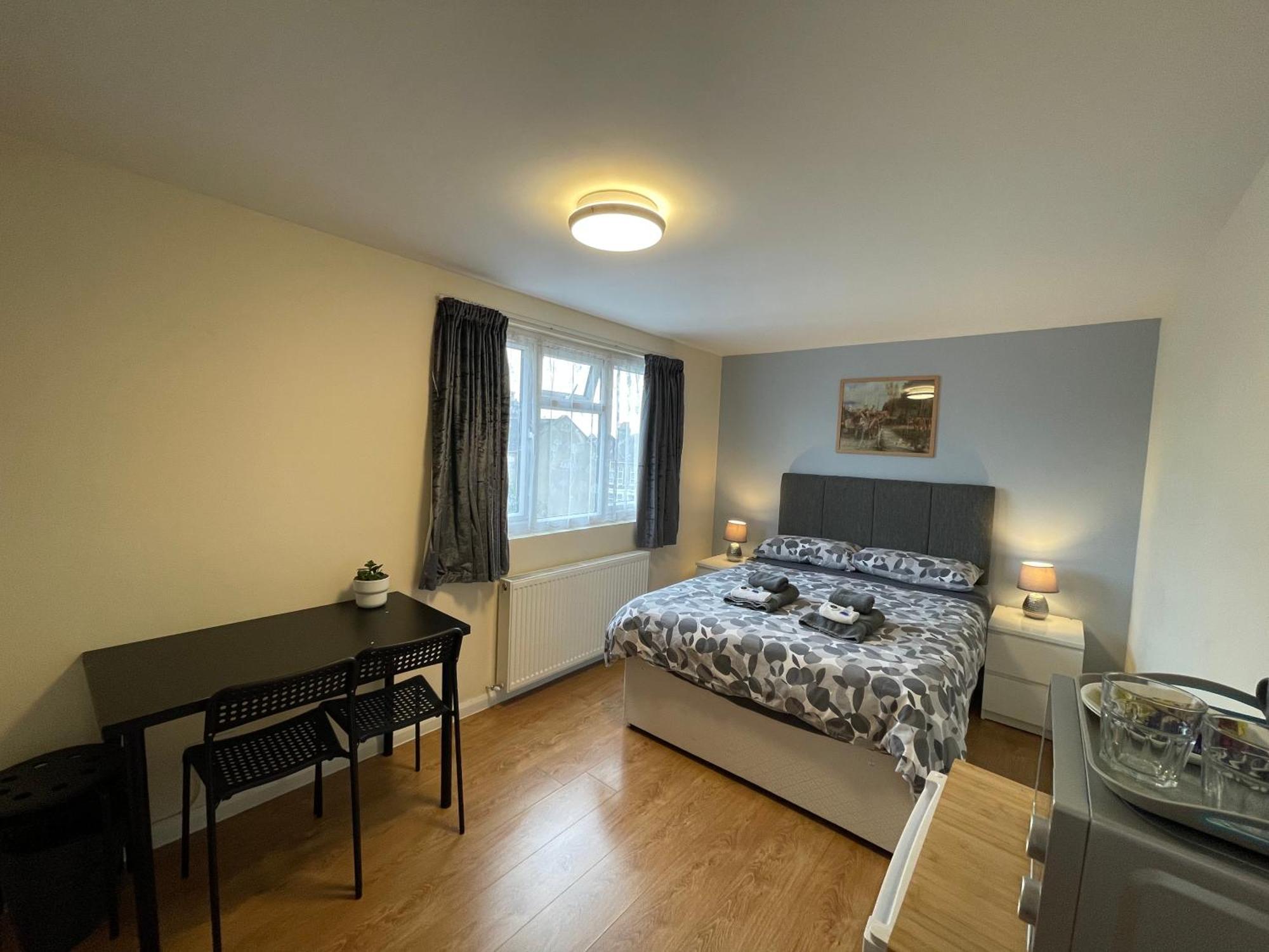 Kensal Lodge 2 Guest House لندن المظهر الخارجي الصورة