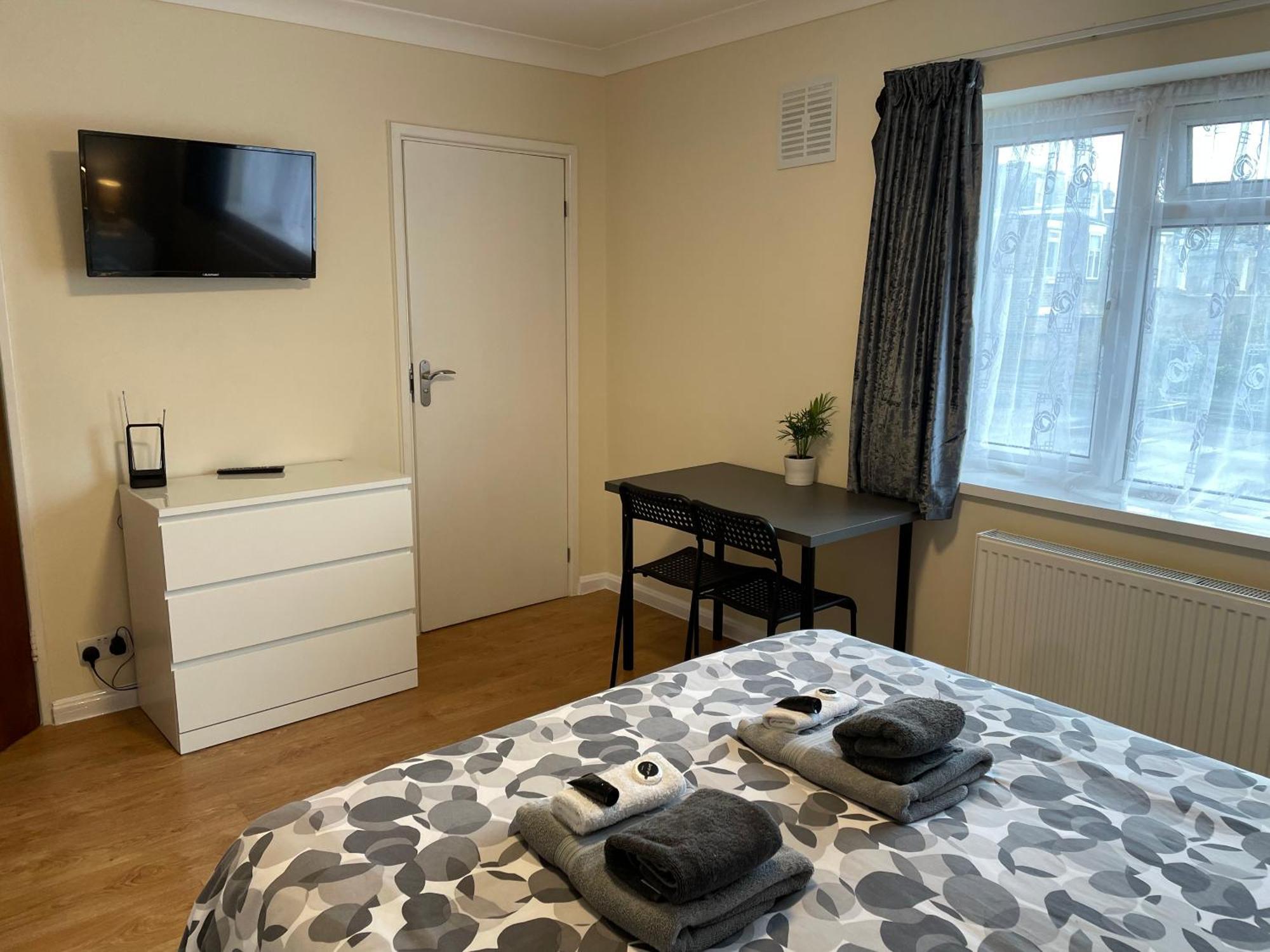 Kensal Lodge 2 Guest House لندن المظهر الخارجي الصورة