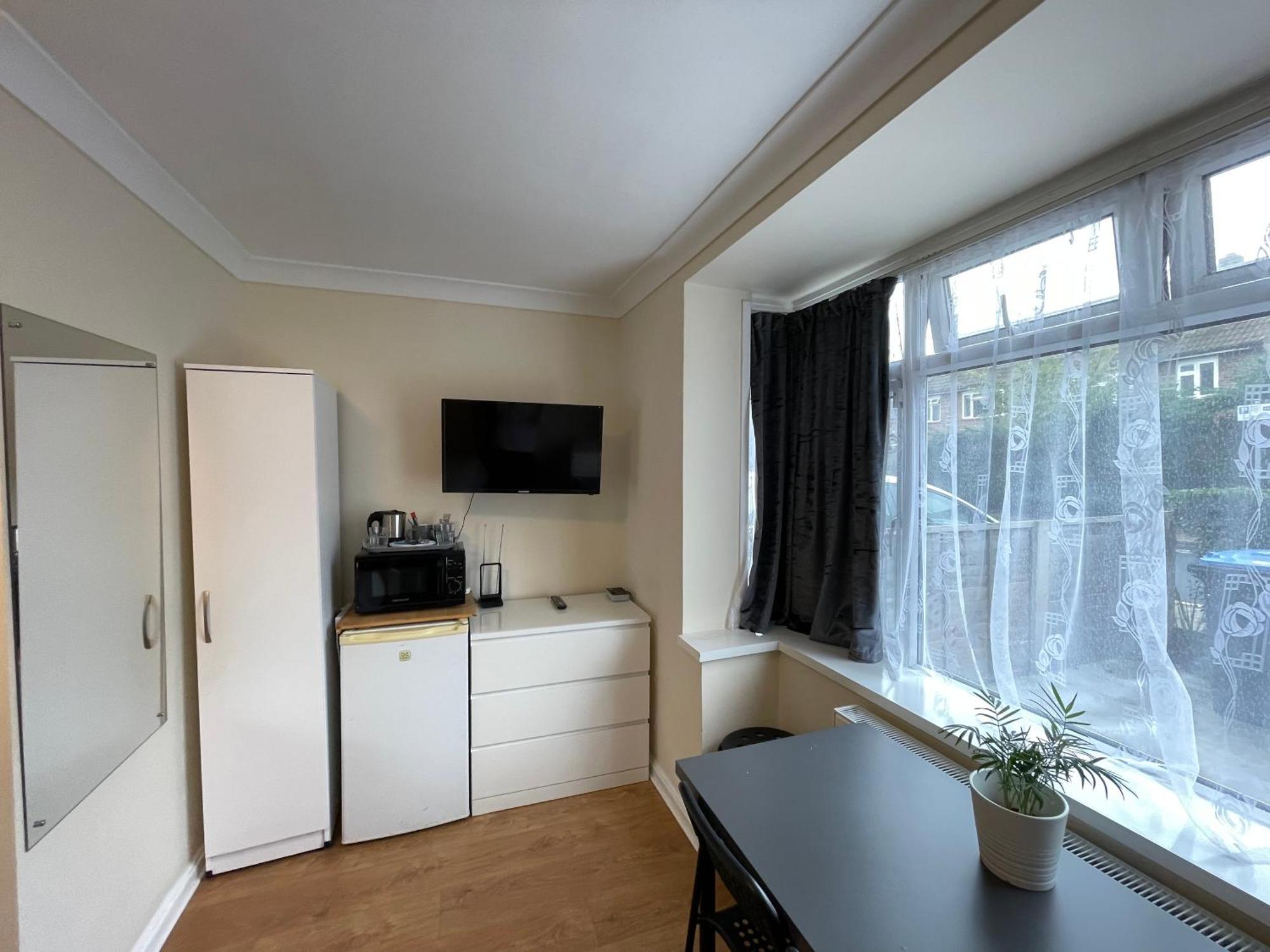 Kensal Lodge 2 Guest House لندن المظهر الخارجي الصورة